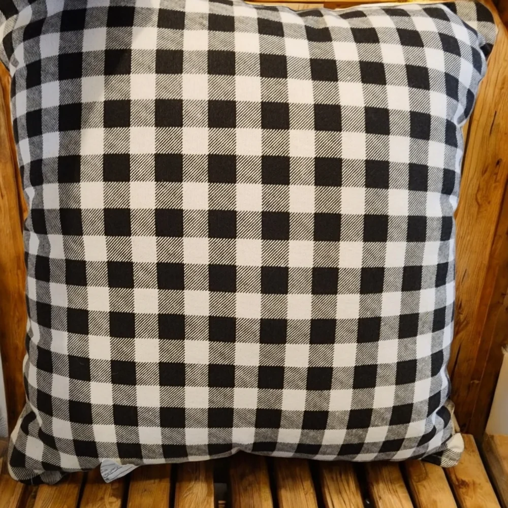 Harvest Set of 2 Decorative Beaded Pillows   12 x 12 Made in India